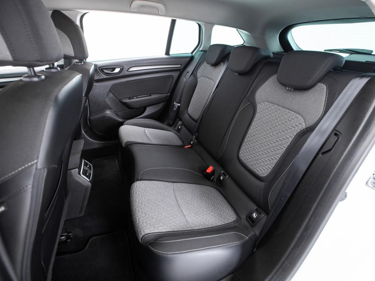 renault-megane-sport-tourer-2022-diesel-1461cc