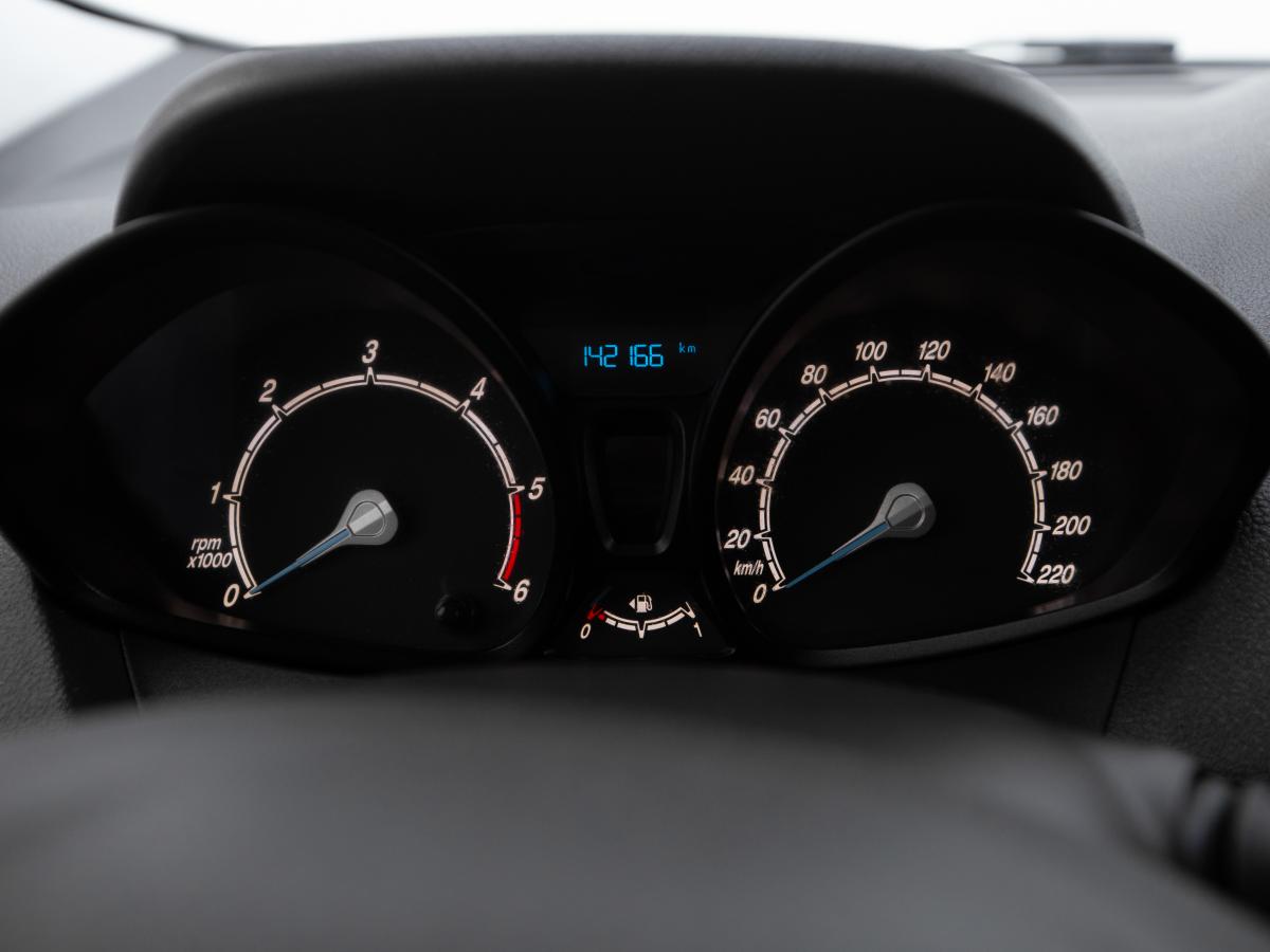 ford-transit-courier-2019-diesel-1499cc