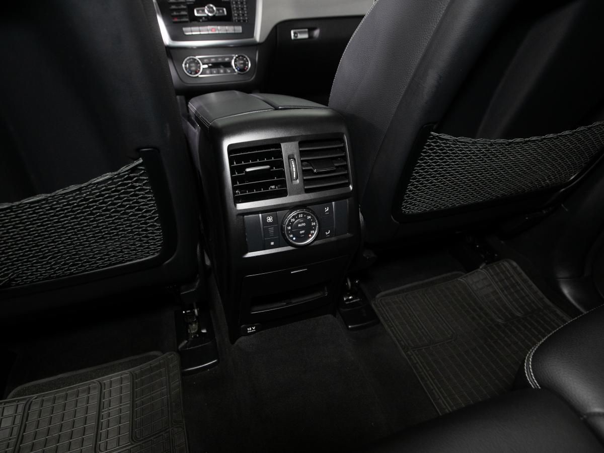 mercedes-benz-350-2015-diesel-2987cc