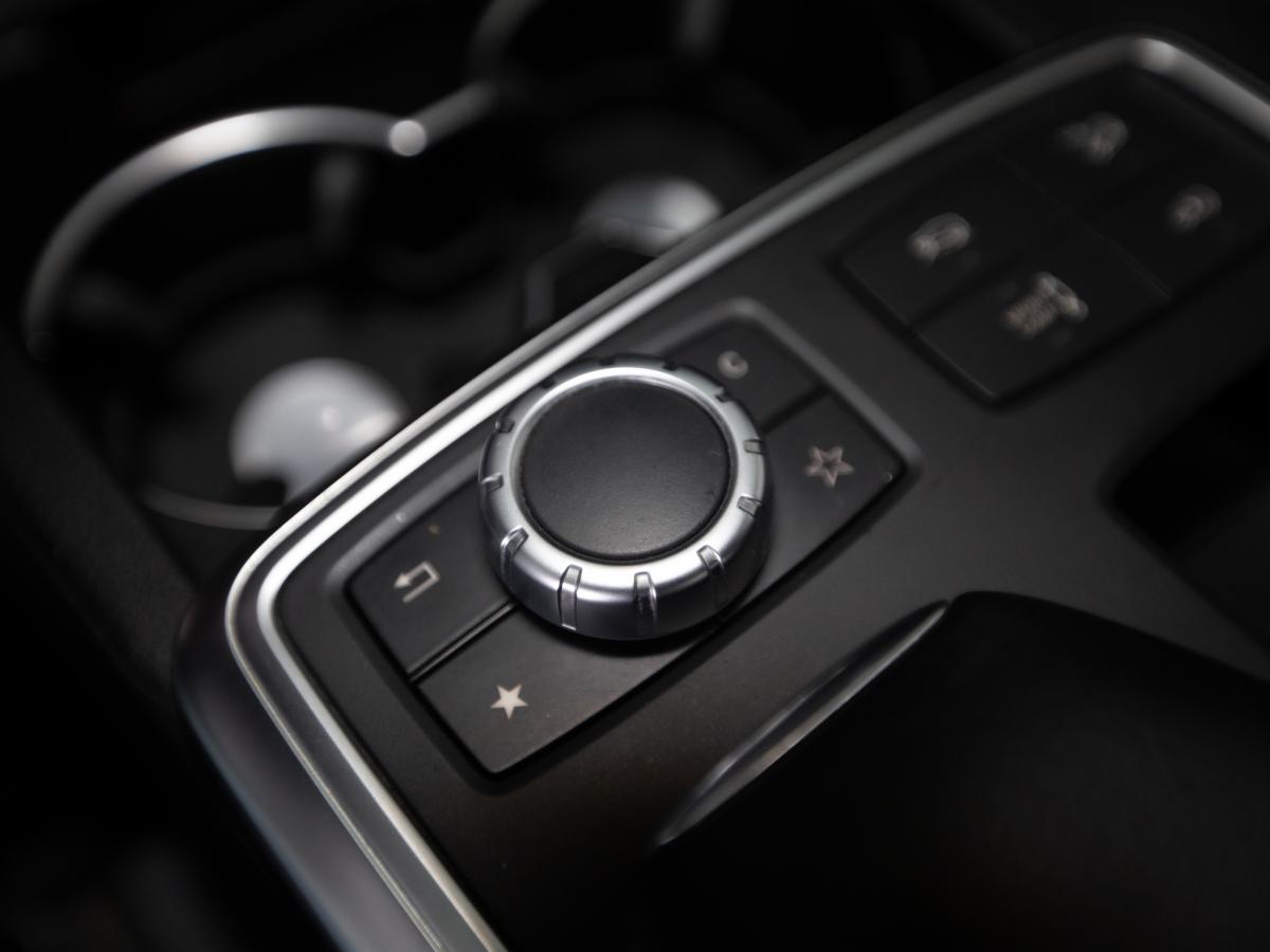 mercedes-benz-350-2015-diesel-2987cc