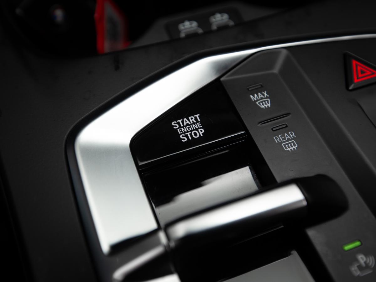 bmw-serie-1-2024-gasolina-1499cc