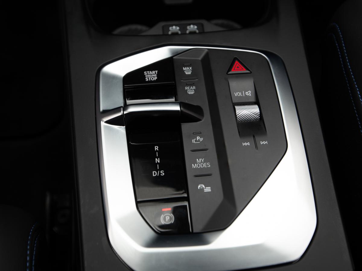 bmw-serie-1-2024-gasolina-1499cc