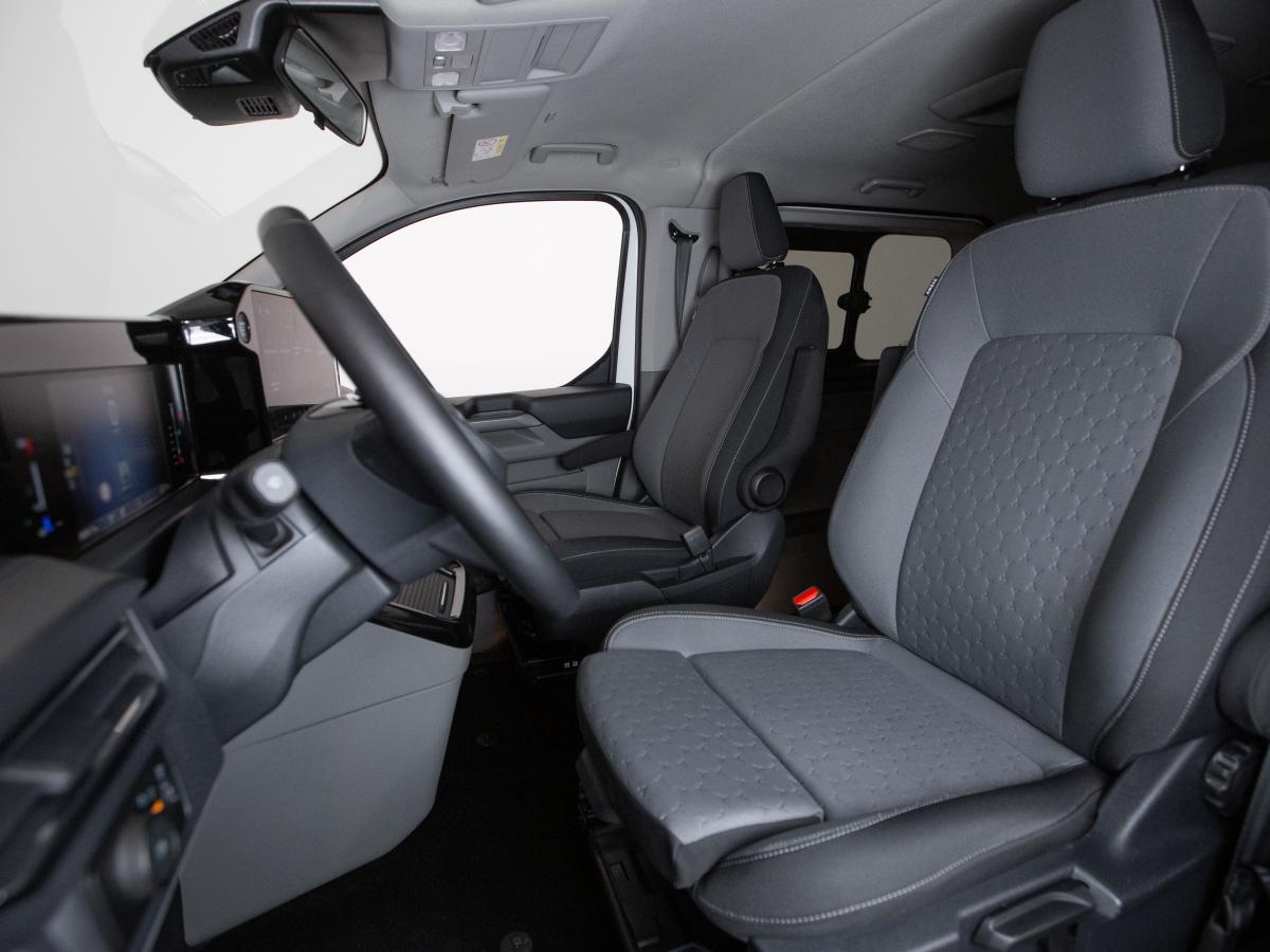 ford-tourneo-custom-2024-diesel-1996cc