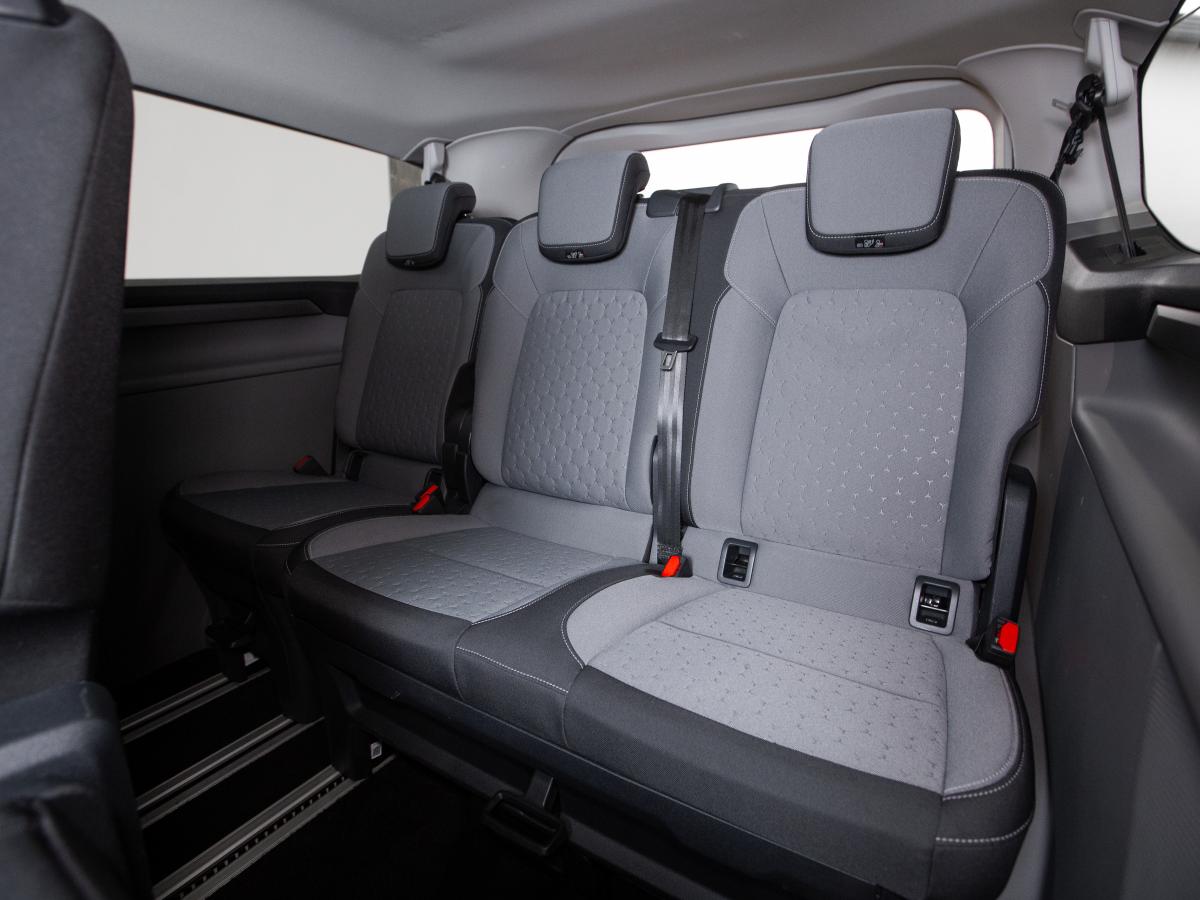 ford-tourneo-custom-2024-diesel-1996cc