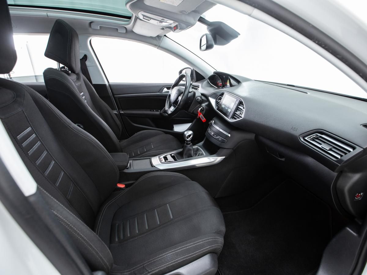 peugeot-308-sw-2014-gasolina-1199cc
