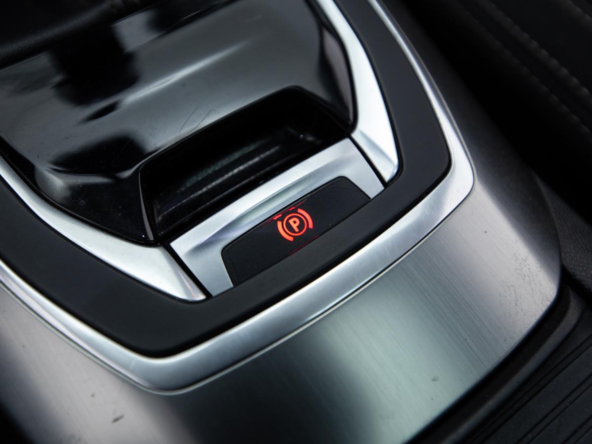 peugeot-308-sw-2014-gasolina-1199cc