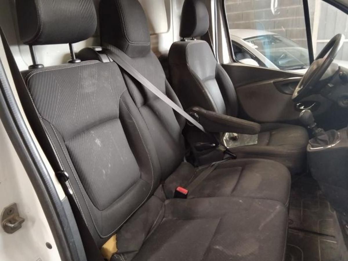 renault-trafic-2016-diesel-1598cc