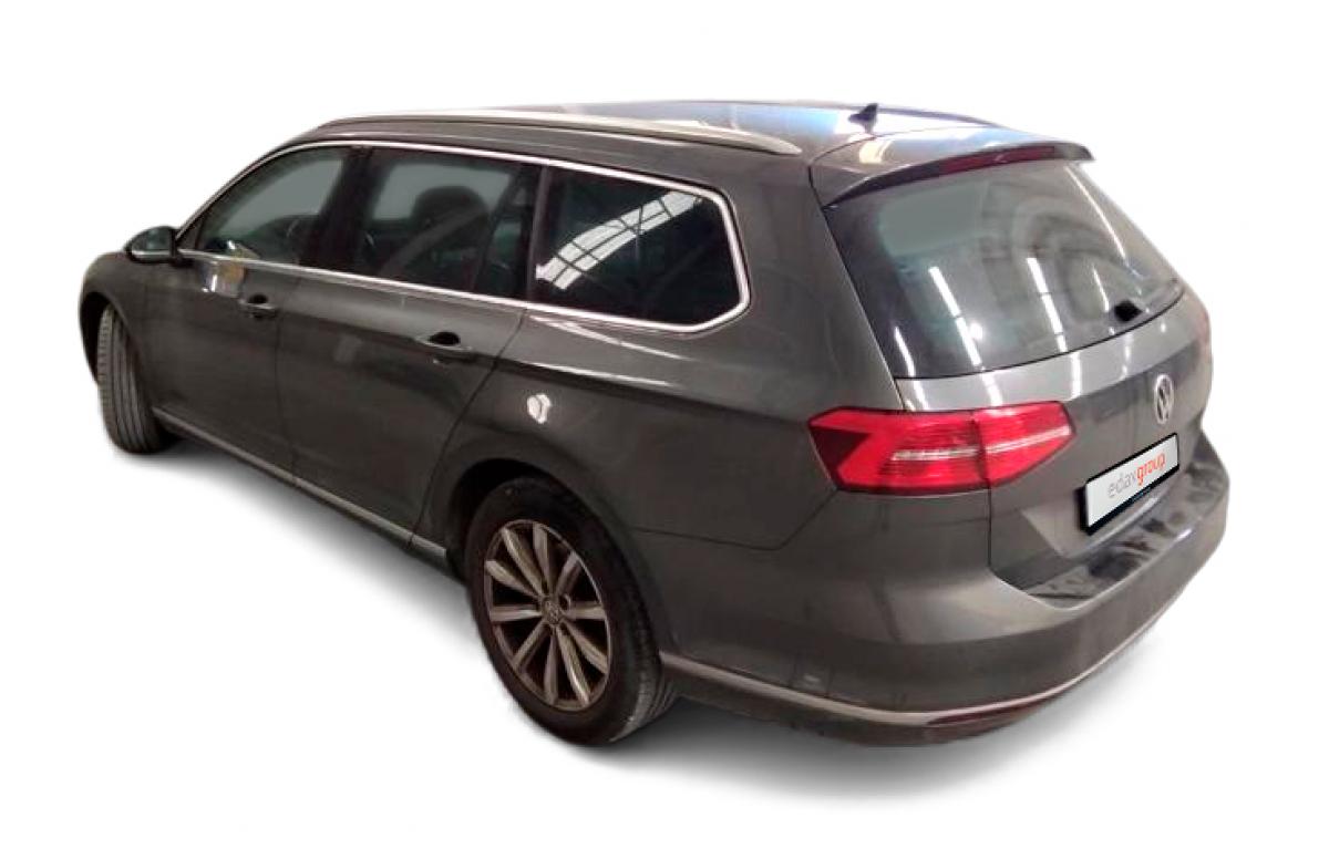 volkswagen-passat-variant-2016-diesel-1598cc