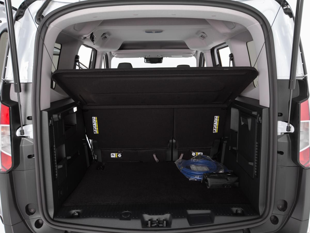 ford-tourneo-courier-2025-eletrico-0cc