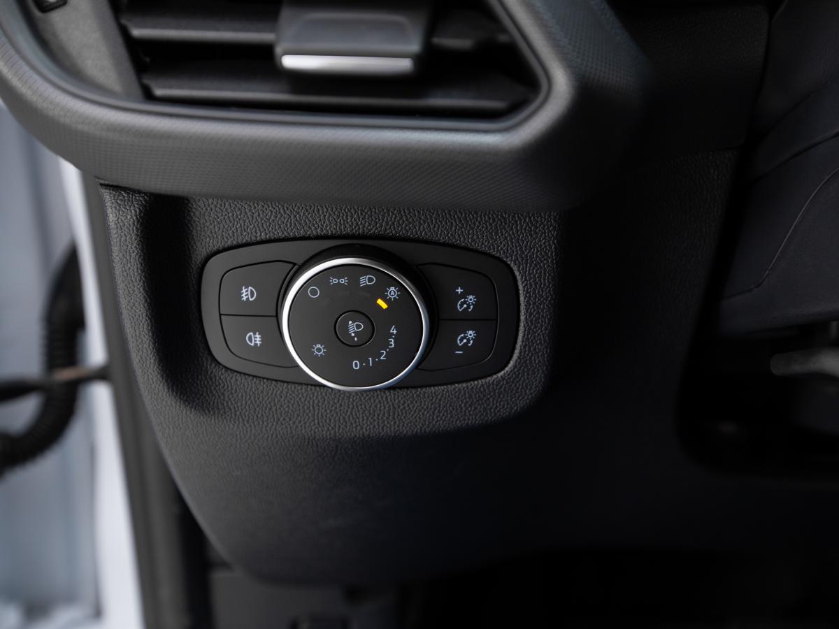 ford-tourneo-courier-2025-eletrico-0cc