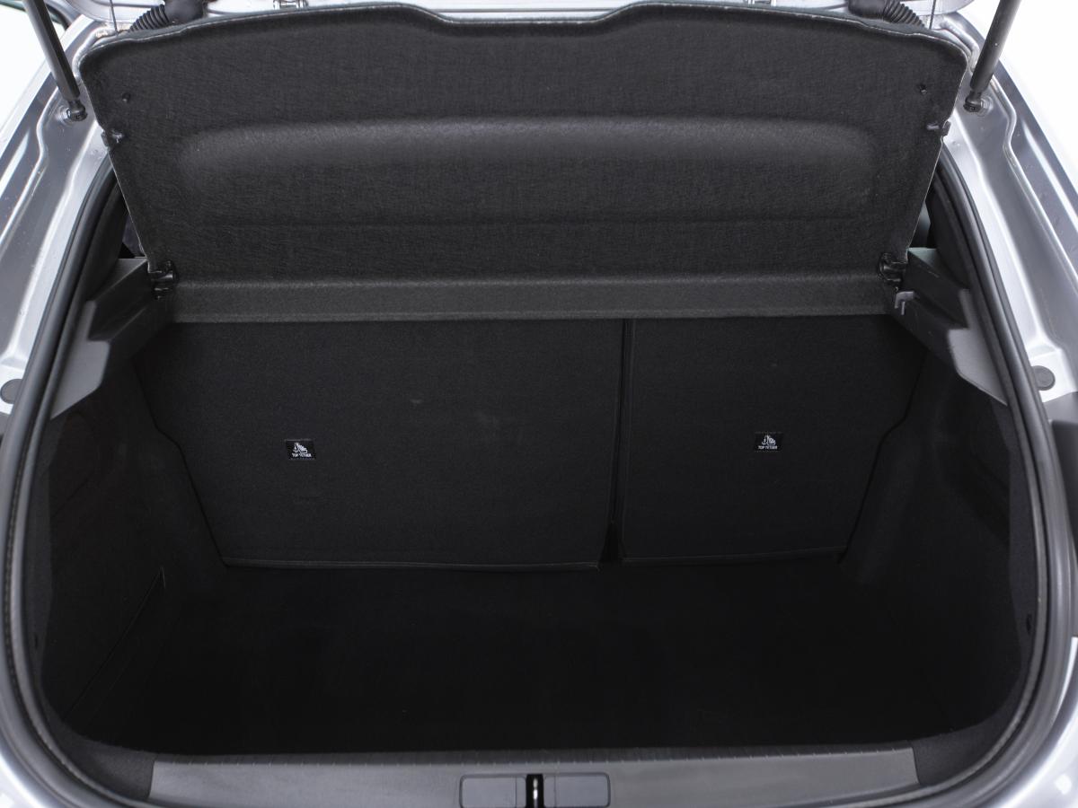 peugeot-e-208-2021-eletrico-0cc