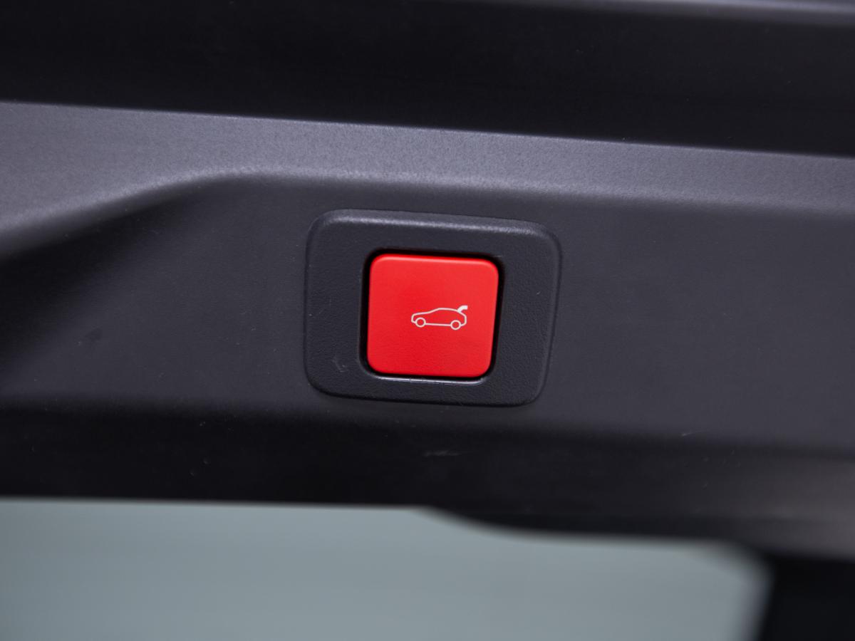 peugeot-e-3008-2024-eletrico-0cc