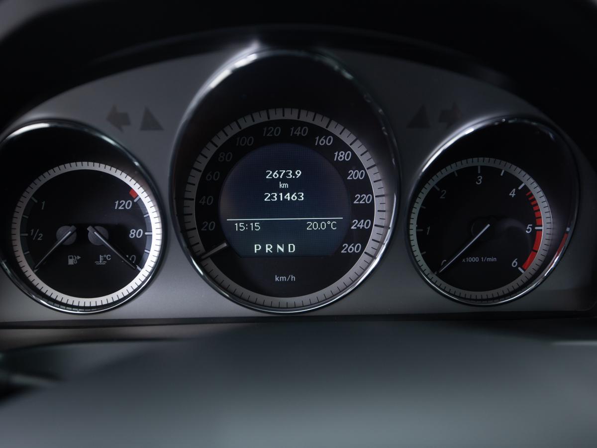 mercedes-benz-classe-c-2009-diesel-2143cc