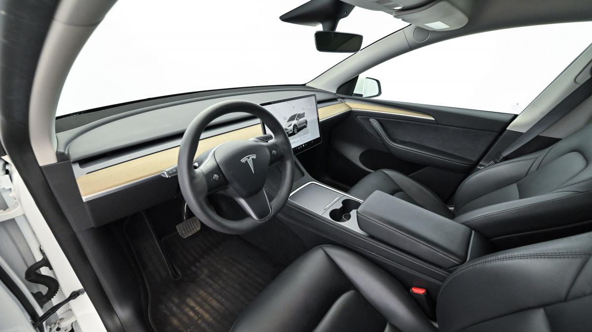 tesla-model-y-2023-eletrico-0cc