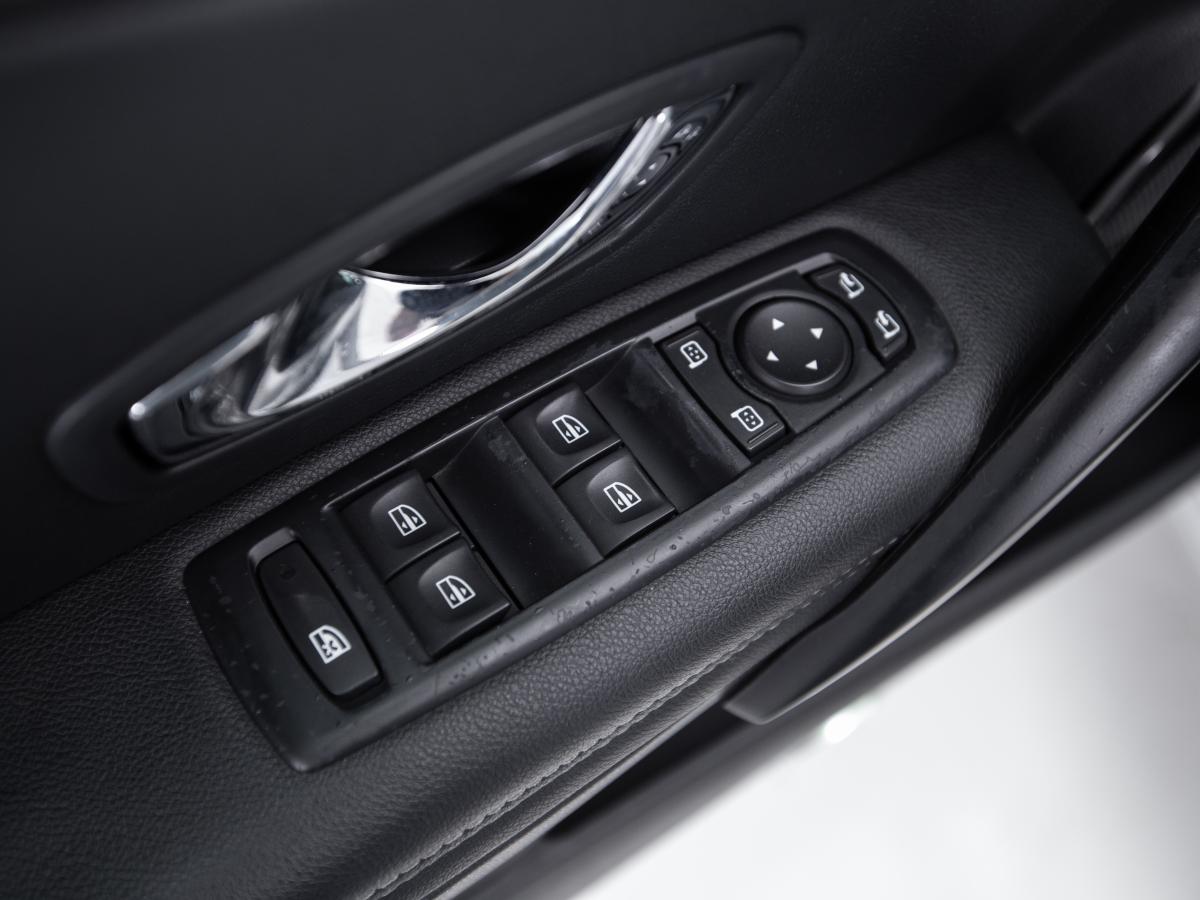 renault-megane-sport-tourer-2013-diesel-1598cc