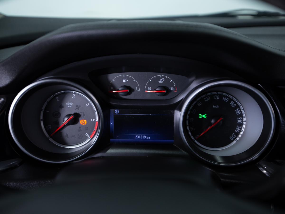 opel-insignia-grand-sport-2018-diesel-1598cc