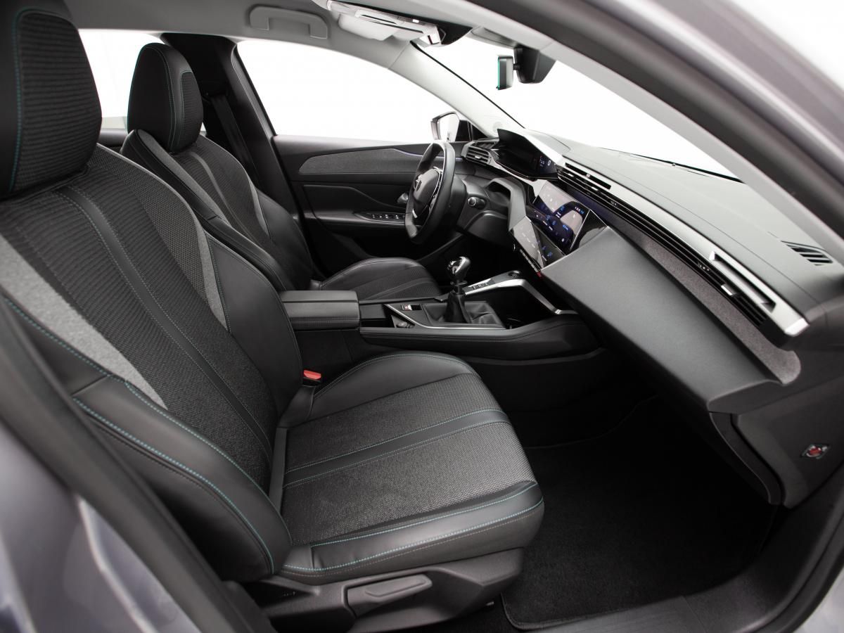 peugeot-308-sw-2022-diesel-1499cc