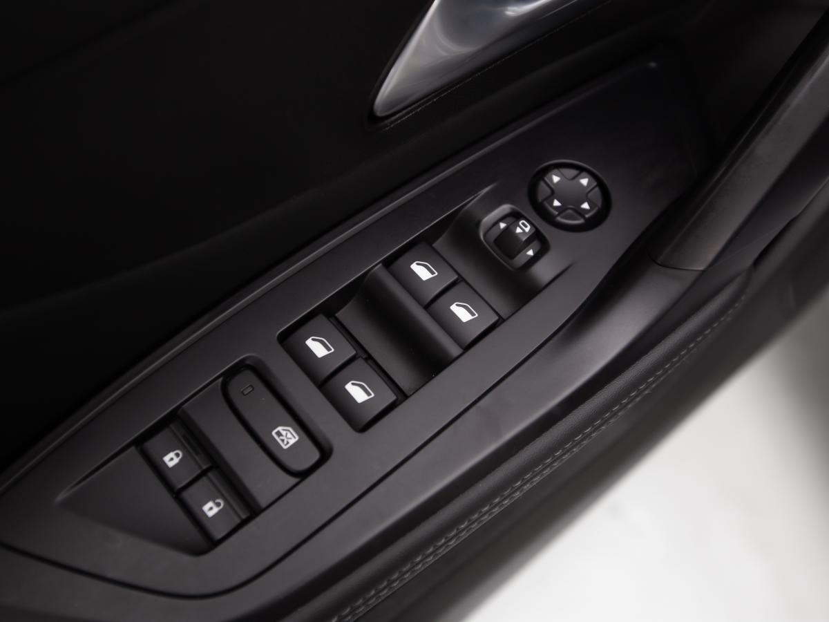 peugeot-308-sw-2022-diesel-1499cc