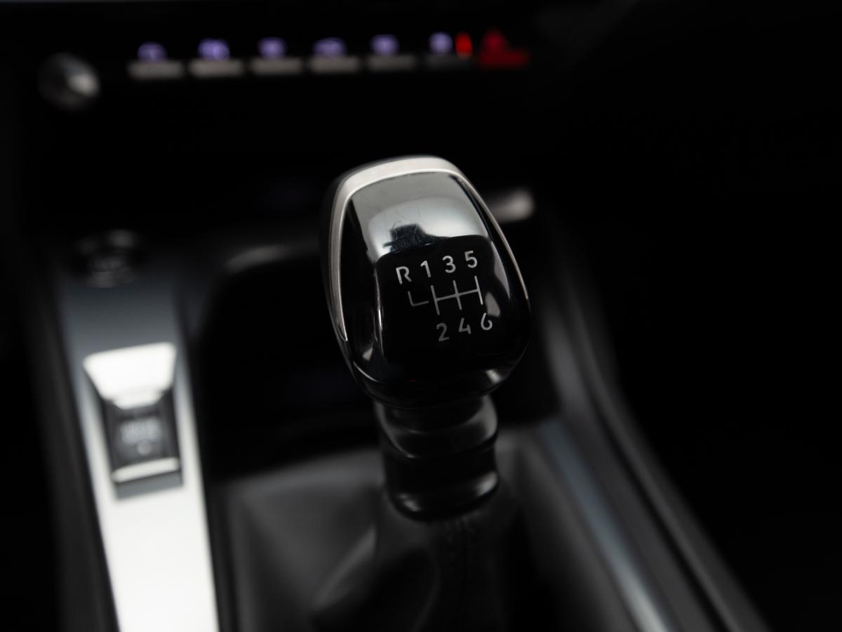 peugeot-308-sw-2022-diesel-1499cc
