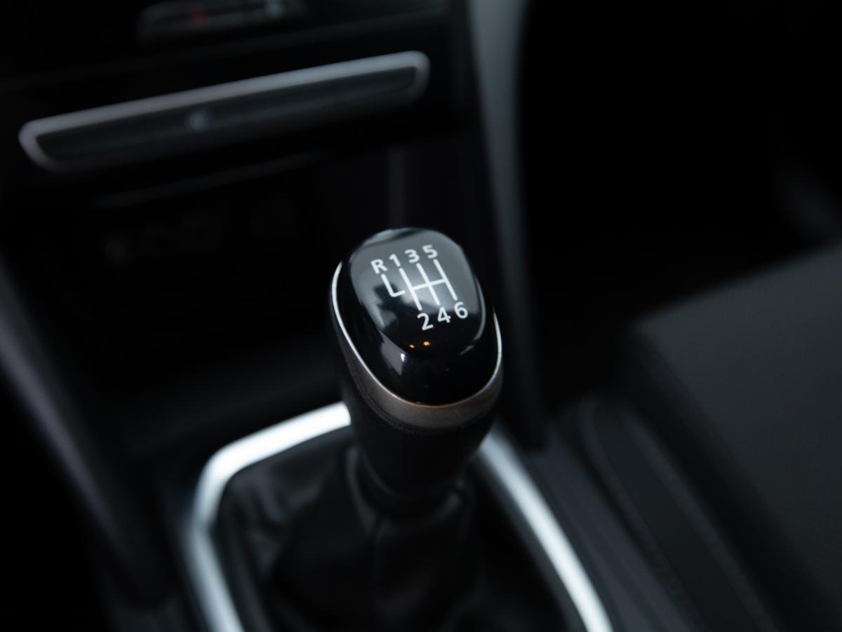 renault-megane-sport-tourer-2023-diesel-1461cc