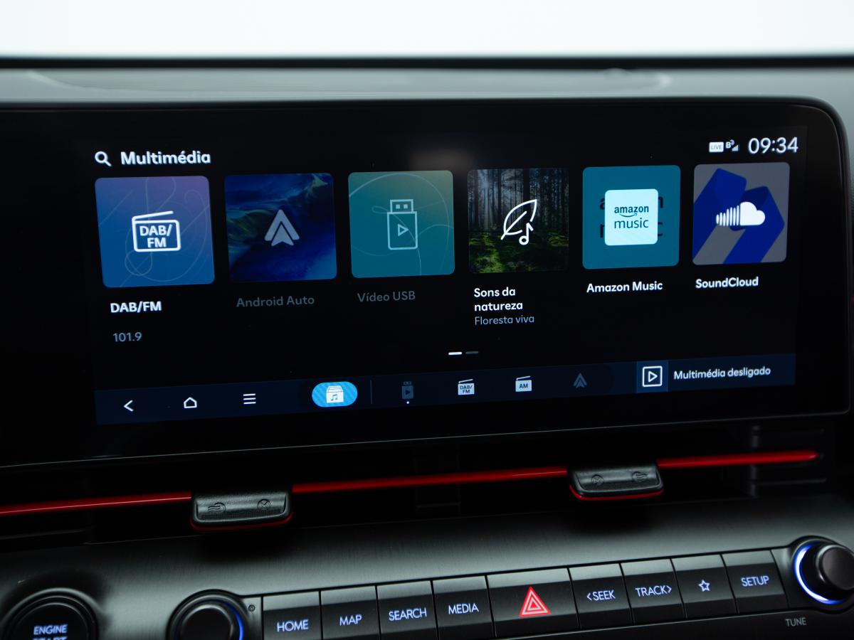 hyundai-kauai-2023-hibrido-a-gasolina-1580cc