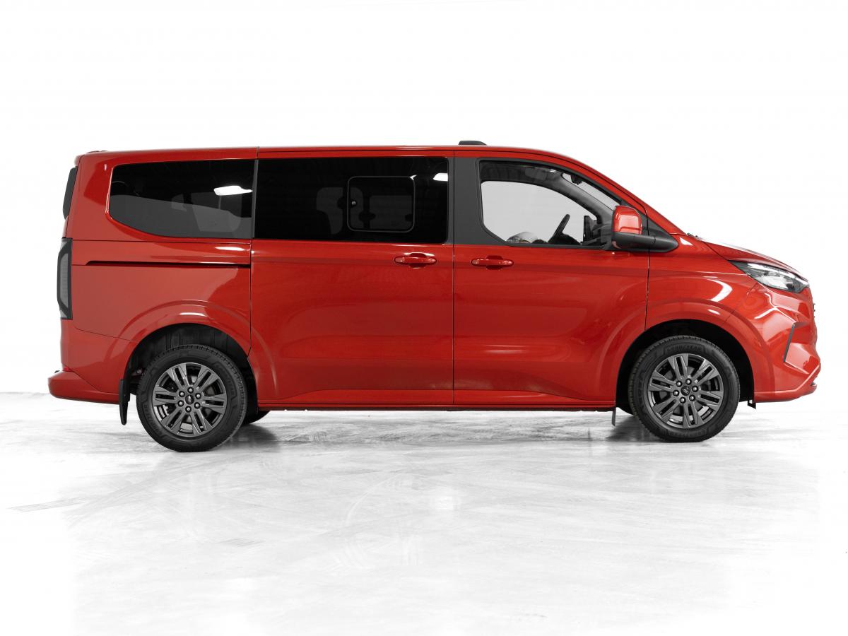 ford-tourneo-custom-2024-diesel-1996cc