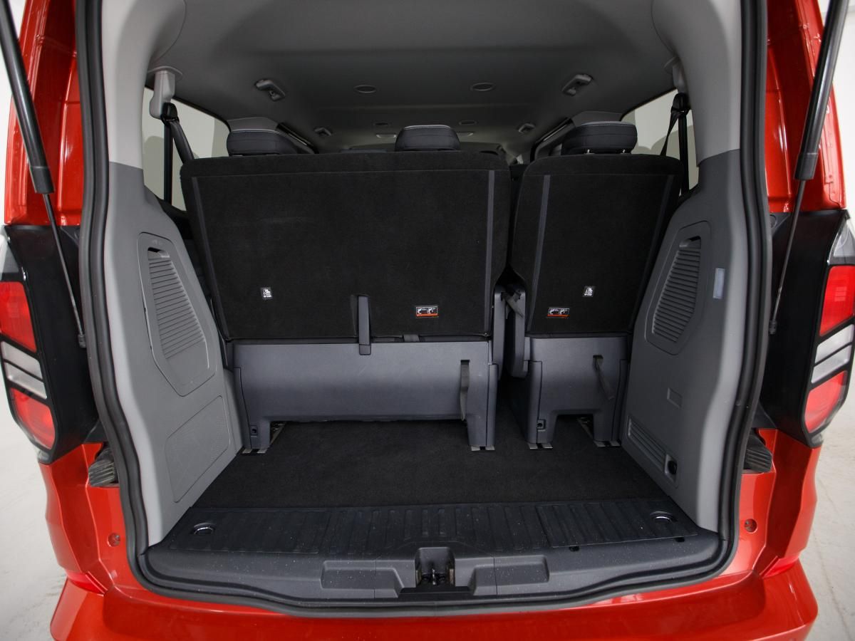 ford-tourneo-custom-2024-diesel-1996cc