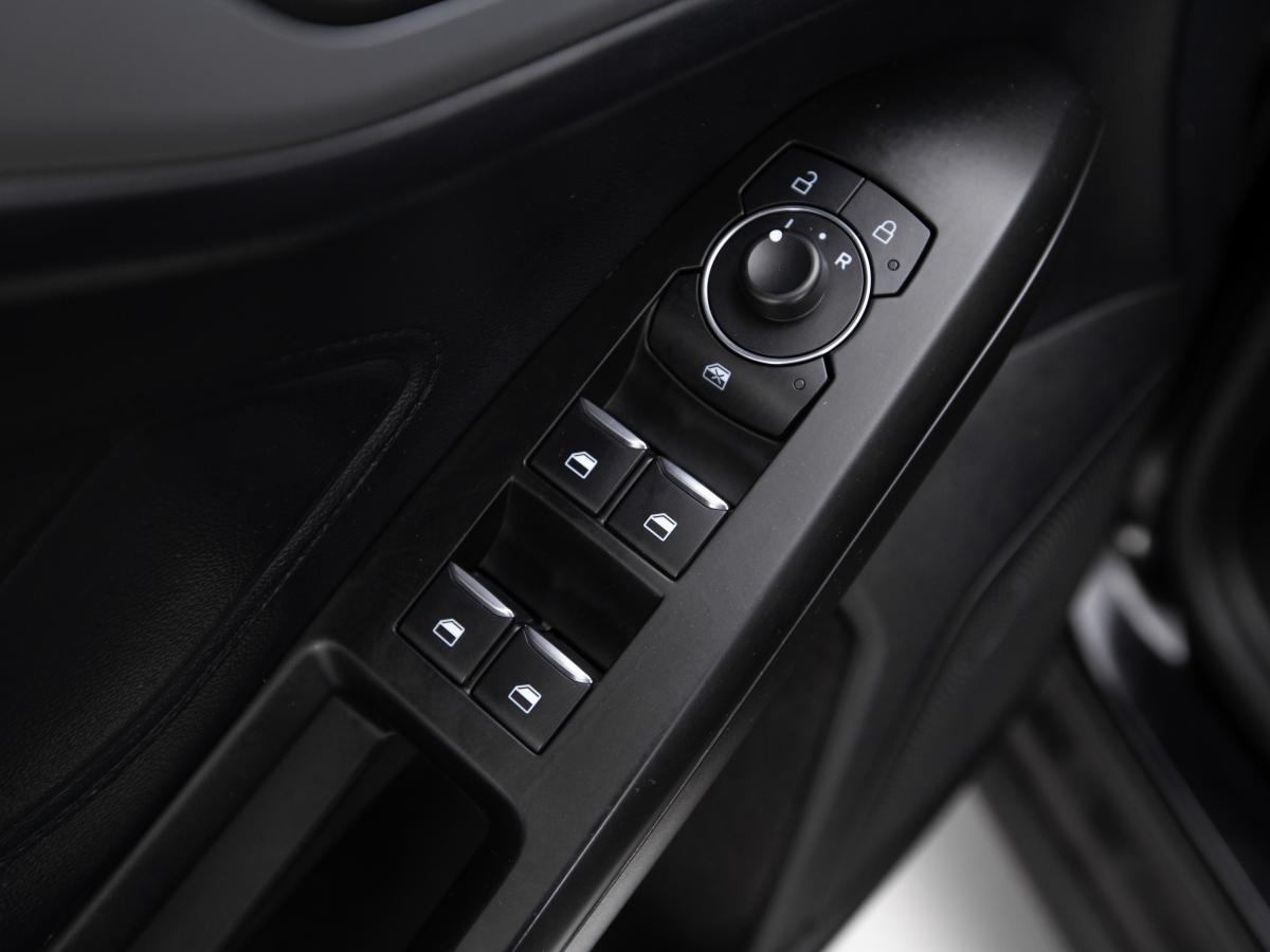 ford-focus-sw-2023-gasolina-998cc