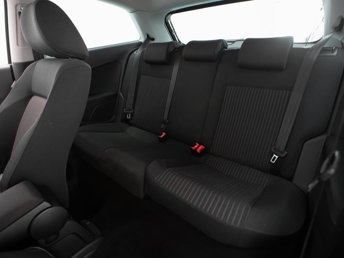 volkswagen-polo-2012-diesel-1598cc