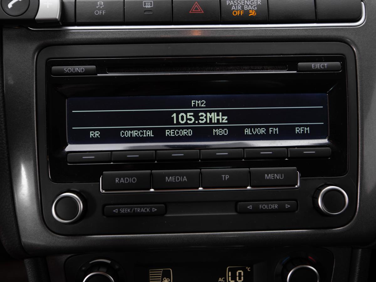 volkswagen-polo-2012-diesel-1598cc
