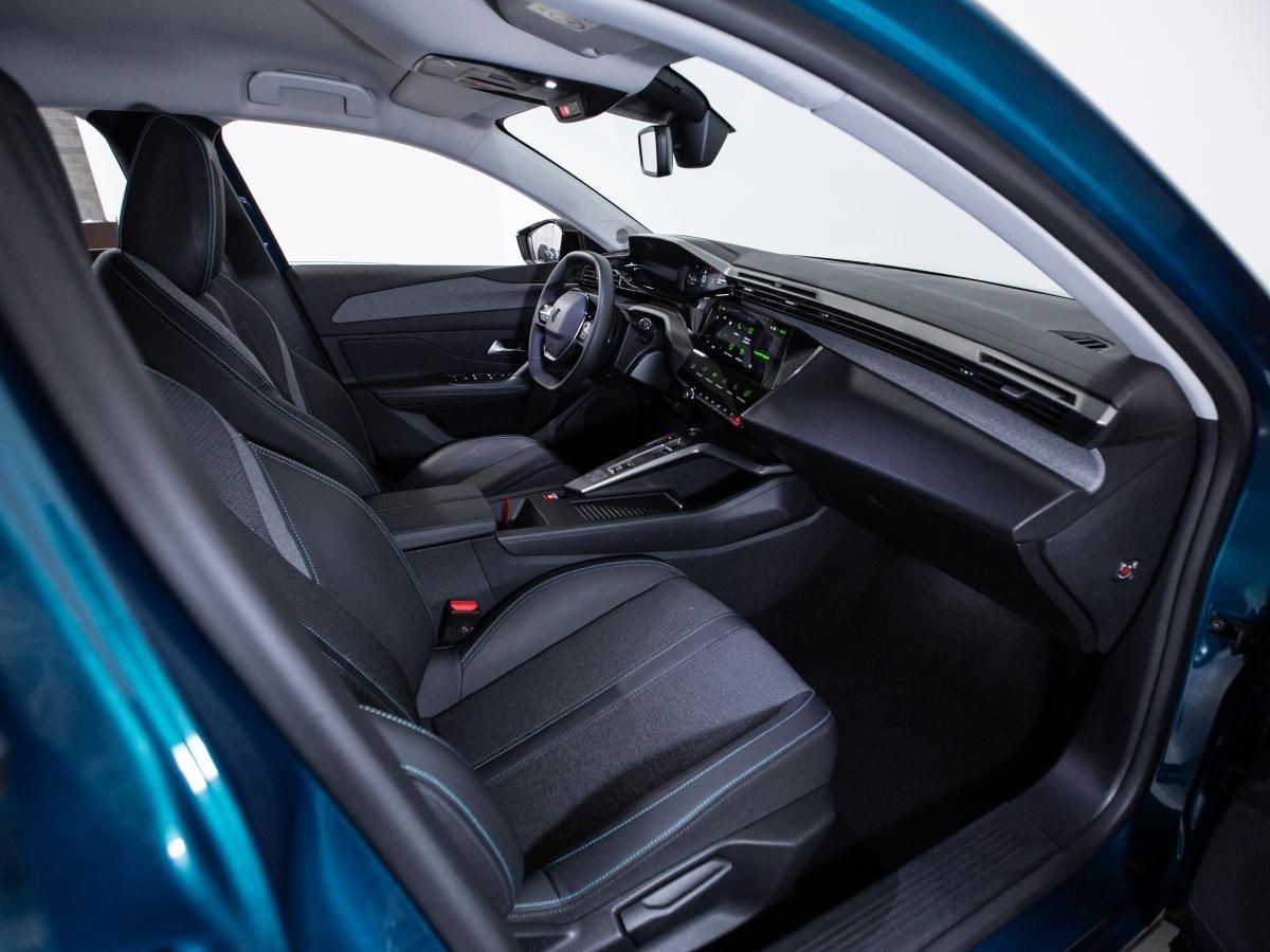 peugeot-408-2025-gasolina-1199cc