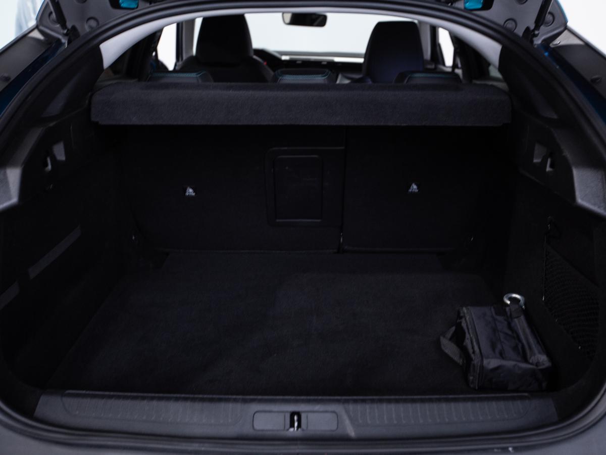 peugeot-408-2025-gasolina-1199cc