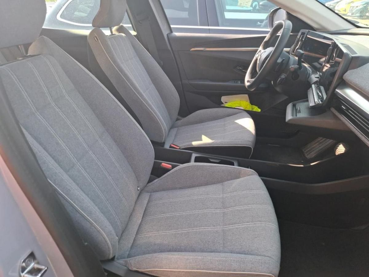 renault-megane-e-tech-2023-eletrico-0cc