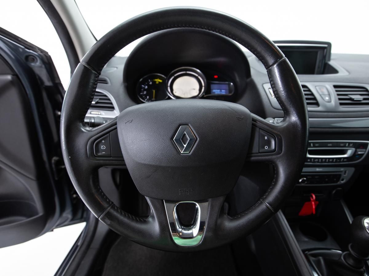 renault-megane-sport-tourer-2016-diesel-1461cc