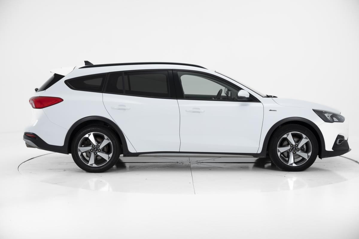 ford-focus-sw-2021-diesel-1499cc