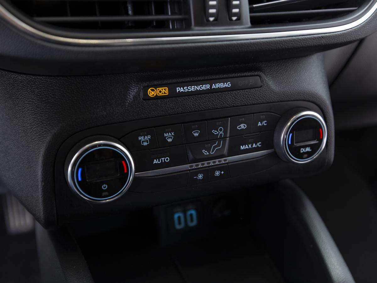 ford-focus-sw-2021-diesel-1499cc