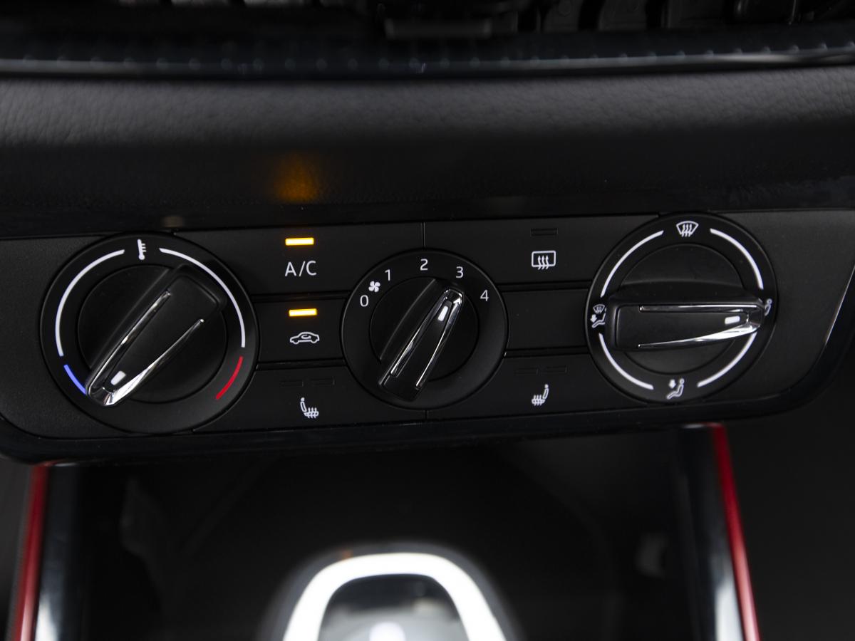 skoda-fabia-2024-gasolina-999cc
