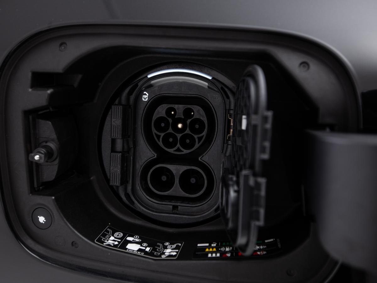 mercedes-benz-eqc-2023-eletrico-0cc