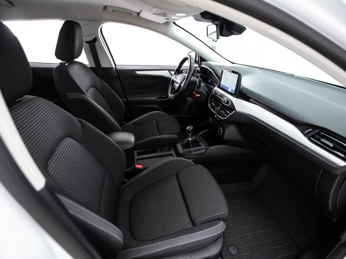 ford-focus-sw-2021-diesel-1498cc