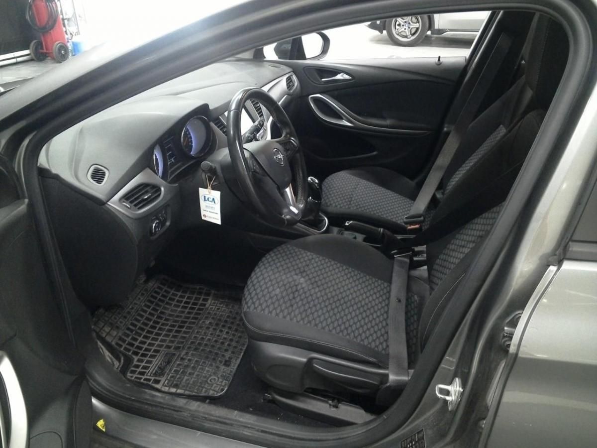 opel-astra-sport-tourer-2021-diesel-1496cc