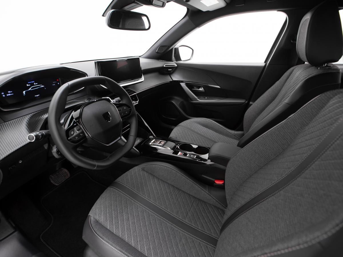 peugeot-2008-2023-gasolina-1199cc
