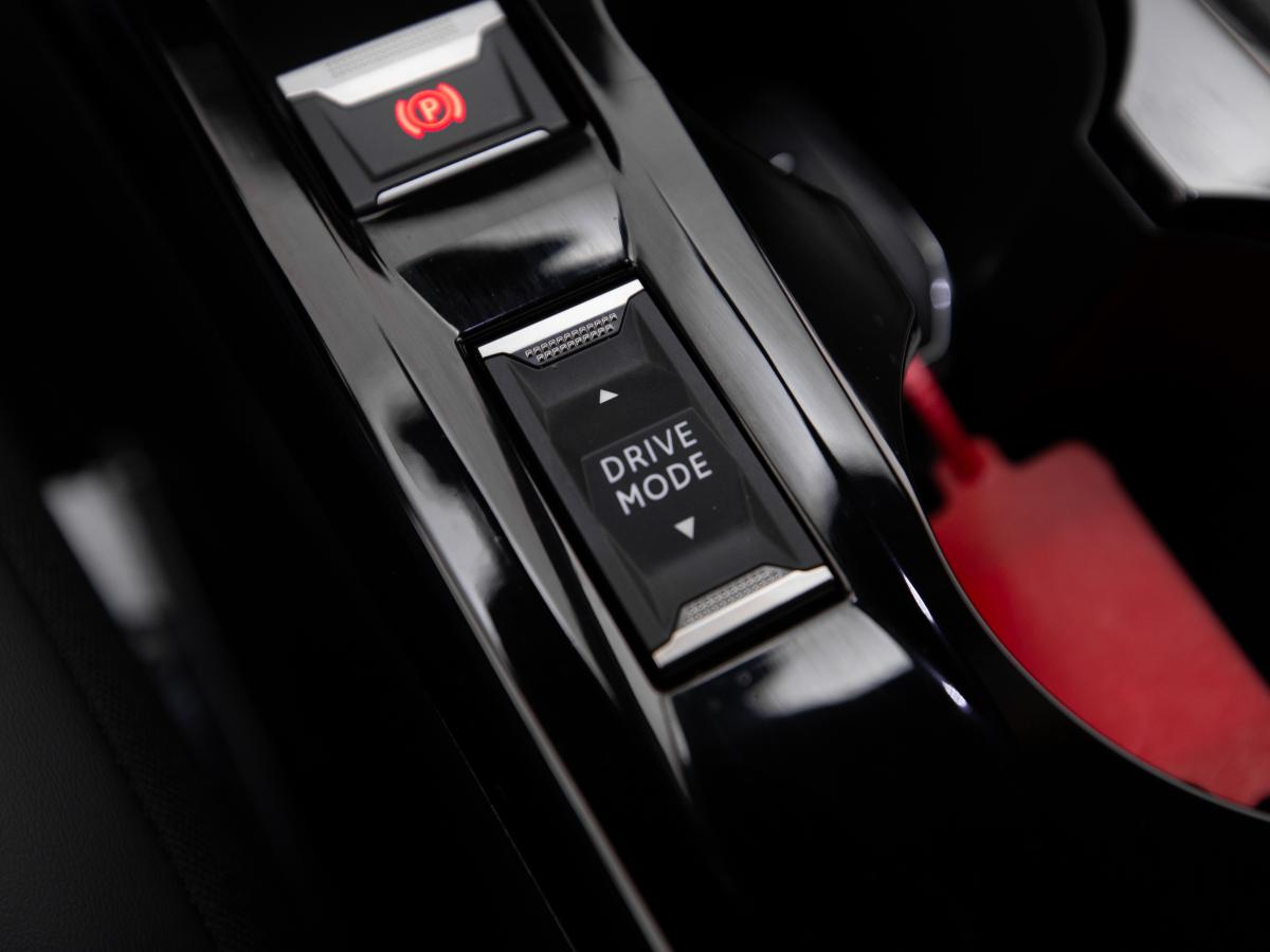 peugeot-2008-2023-gasolina-1199cc
