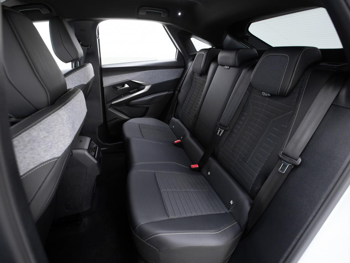 peugeot-3008-2024-gasolina-1199cc
