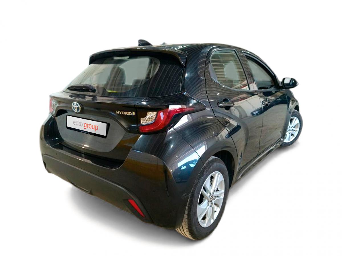 toyota-yaris-2023-hibrido-a-gasolina-1490cc