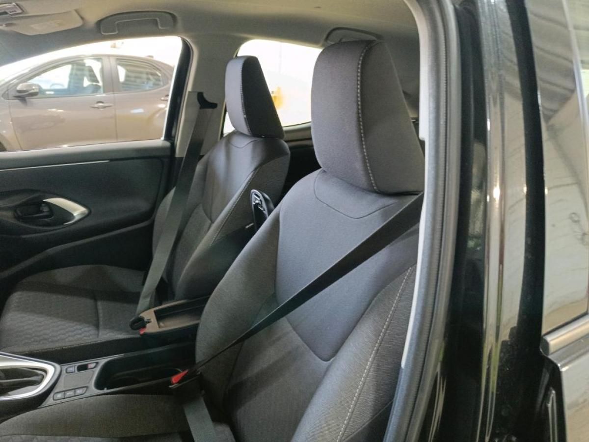 toyota-yaris-2023-hibrido-a-gasolina-1490cc