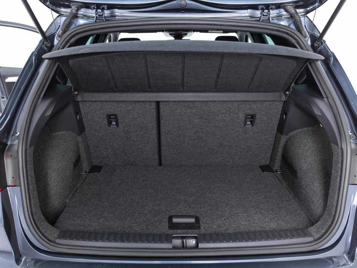 seat-arona-2023-gasolina-999cc