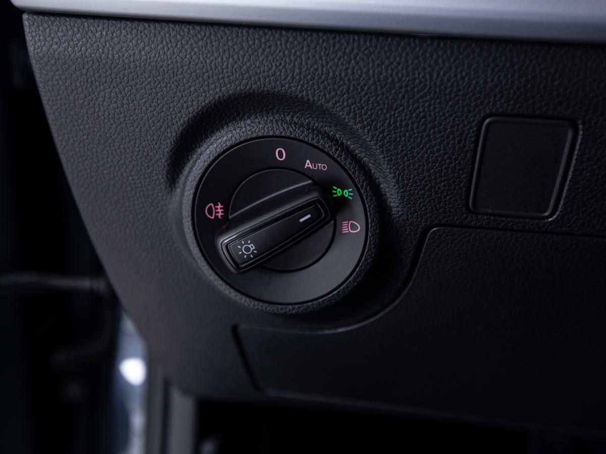seat-arona-2023-gasolina-999cc