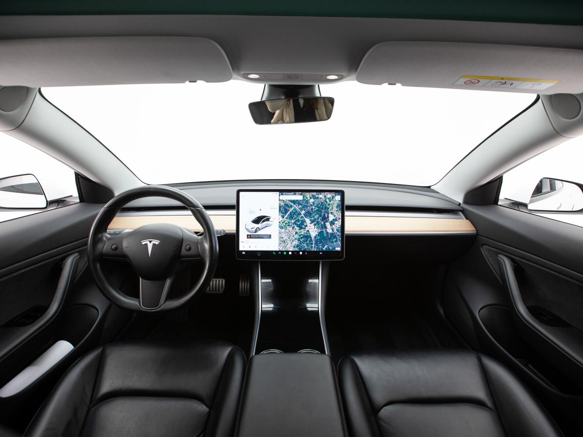 tesla-model-3-2019-eletrico-0cc