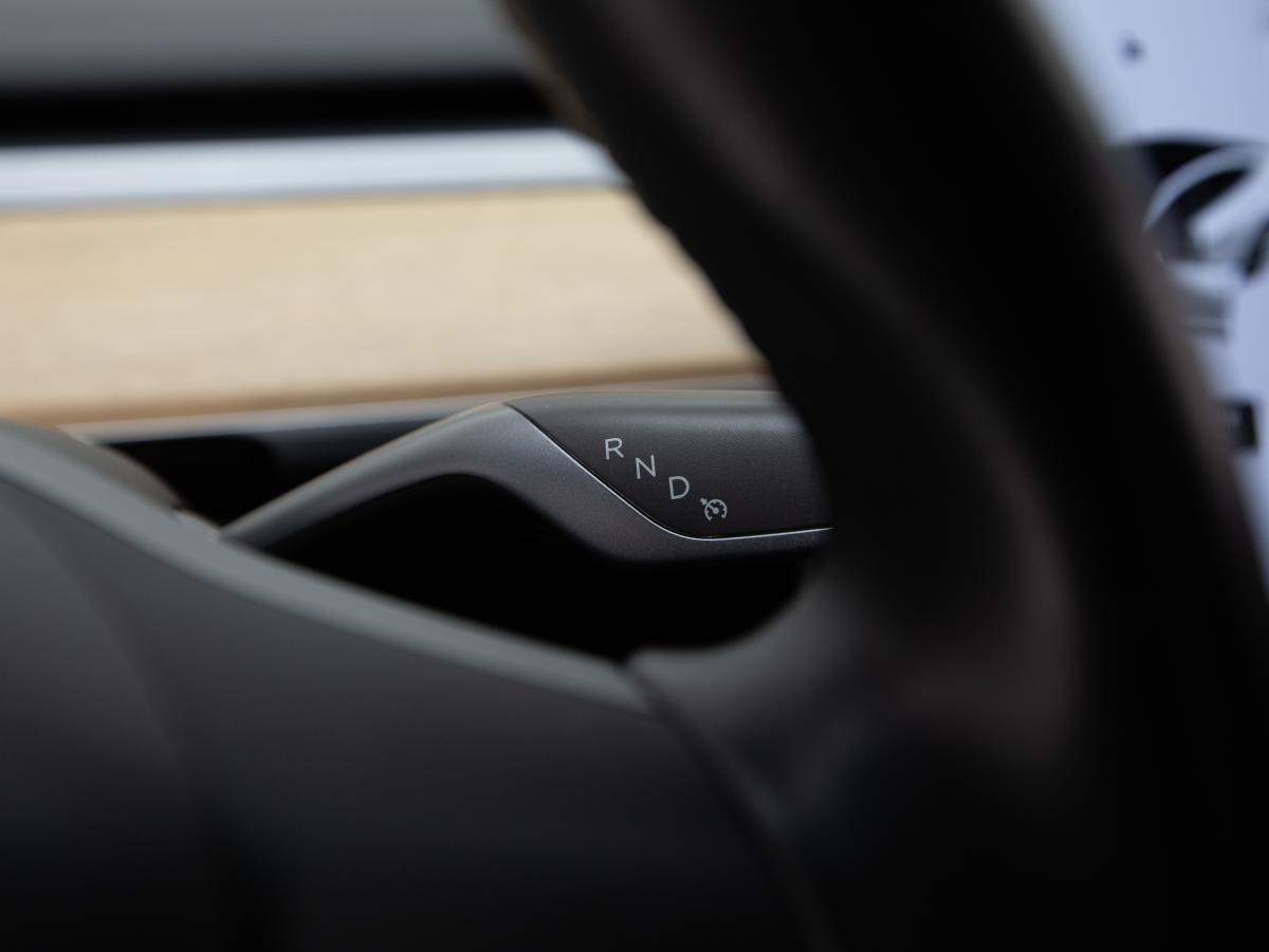tesla-model-3-2019-eletrico-0cc