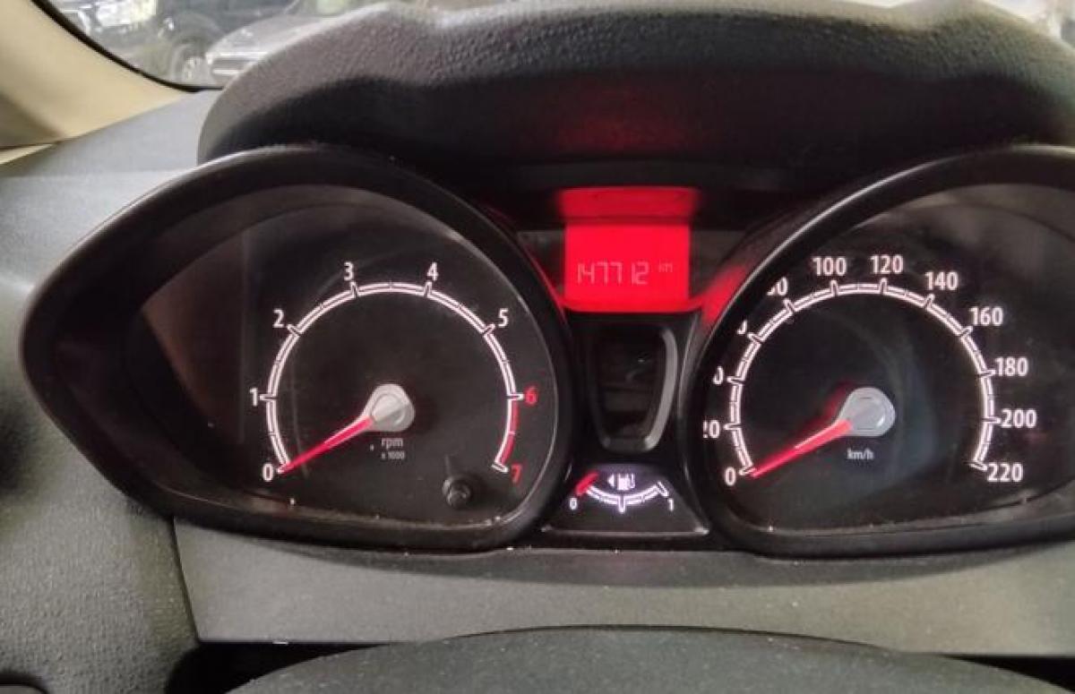 ford-fiesta-2012-gasolina-1242cc